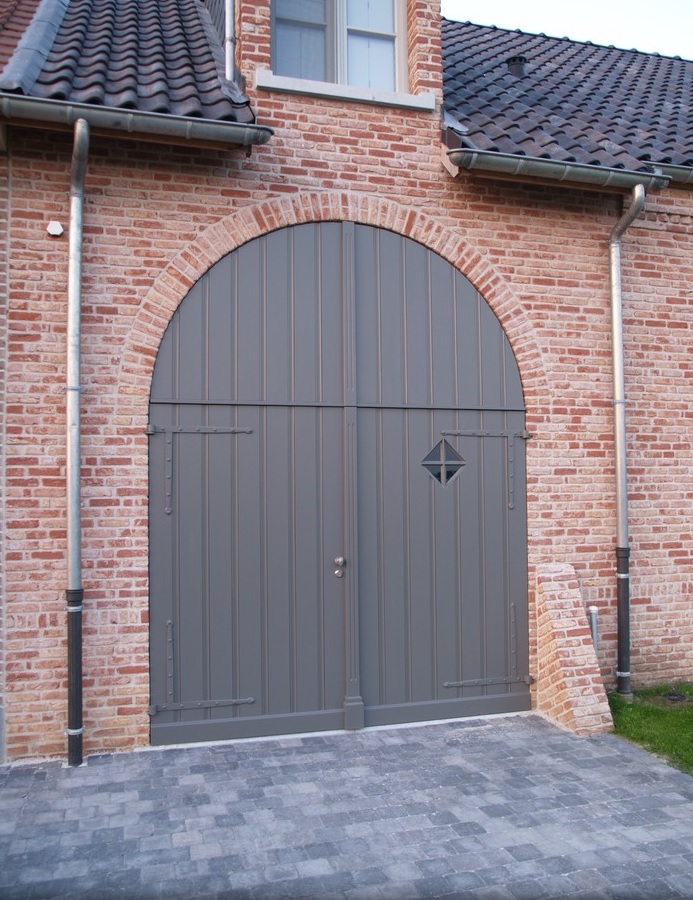 garagepoorten in pastoriestijl